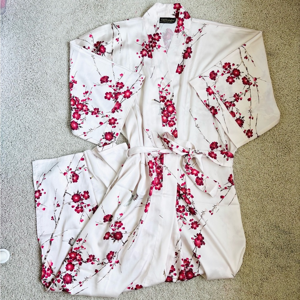 Pale Pink & Red Cherry Blossom Satin Kimono Dress… - image 5